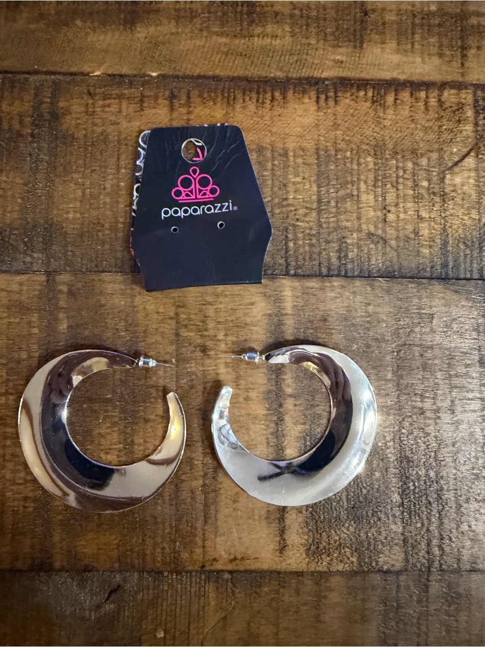 paparazzi Silver Swirl Crescent Hoop Earrings